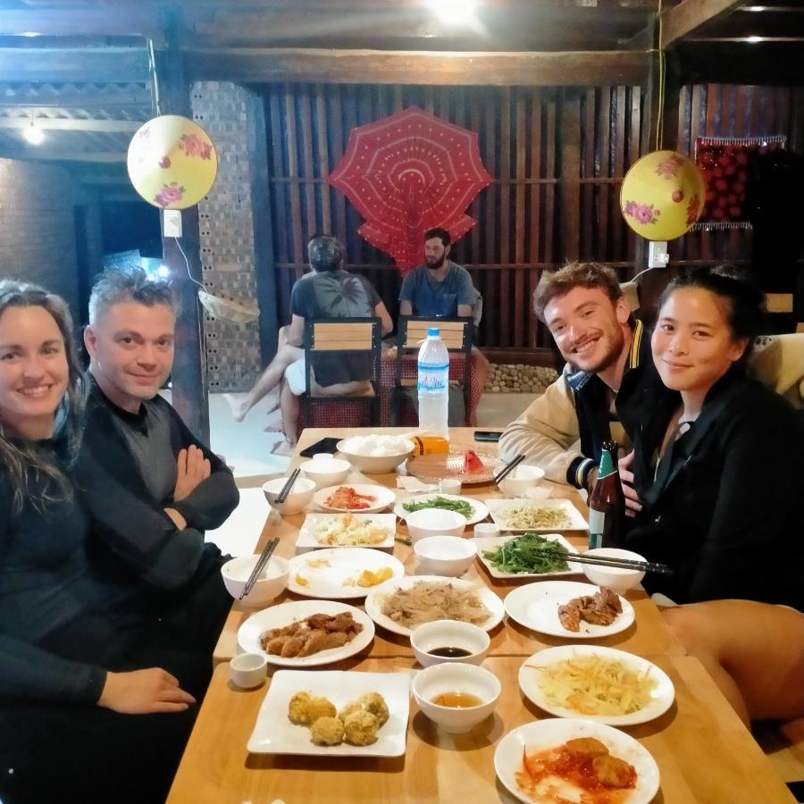 Du Gia Homestay Friendly Làng Cac Zewnętrze zdjęcie