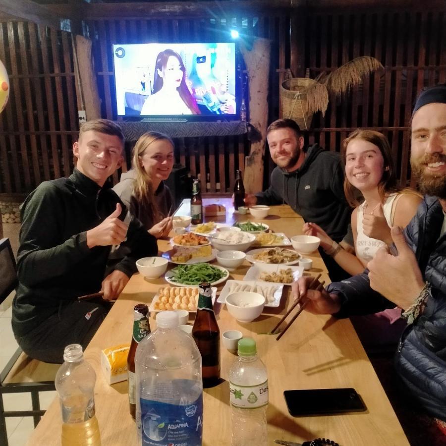 Du Gia Homestay Friendly Làng Cac Zewnętrze zdjęcie