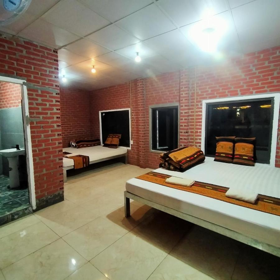 Du Gia Homestay Friendly Làng Cac Zewnętrze zdjęcie